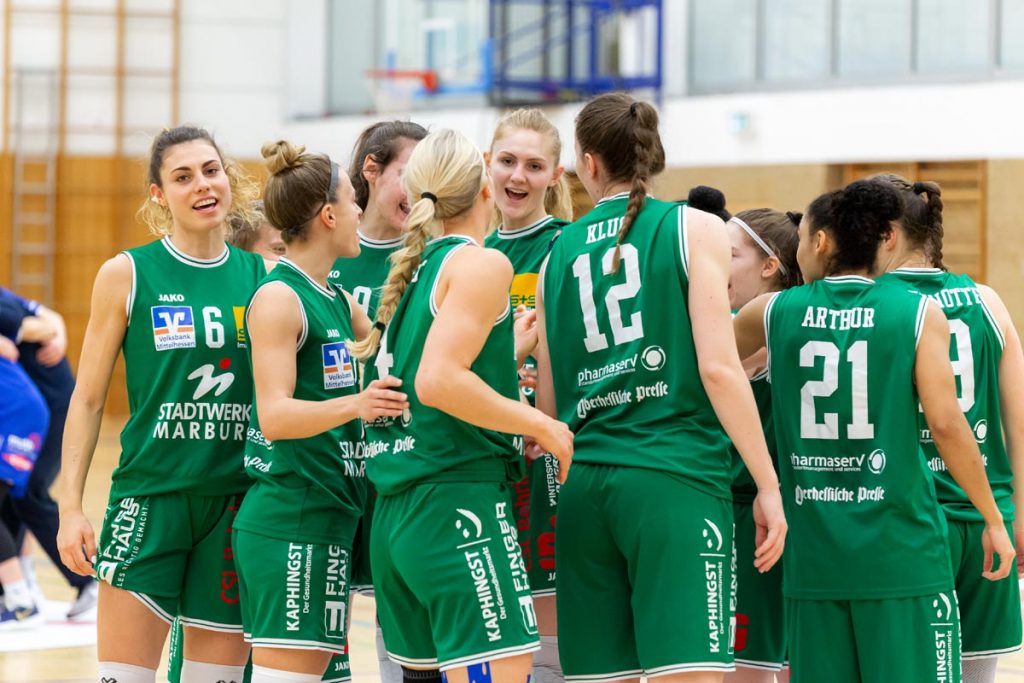 Heimsieg gegen Halle