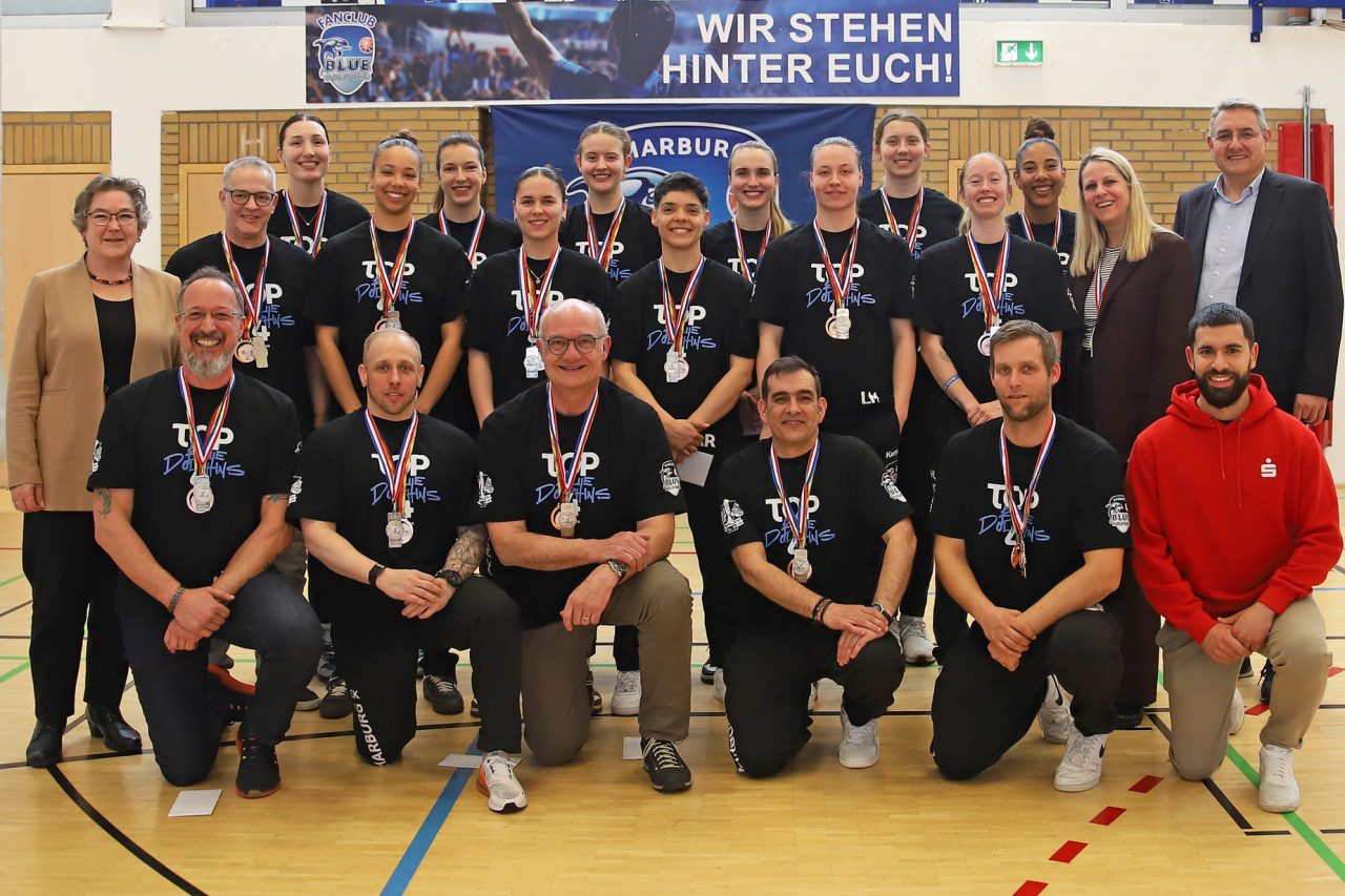 Stadt Marburg ehrt Blue Dolphins mit Sportplakette in Silber
