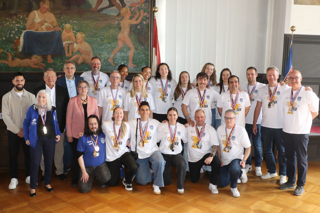 Stadt Marburg ehrt BC für Deutsche Vizemeisterschaft 2026